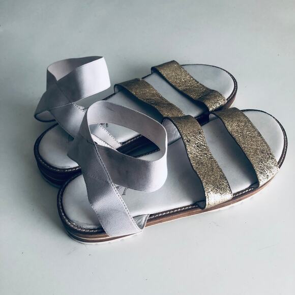 Free People Women's 10 Gold Leather Wood Platform Sole White Elastic Sandal - Picture 4 of 10